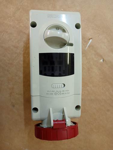 Presa scame 380 volt - scame,